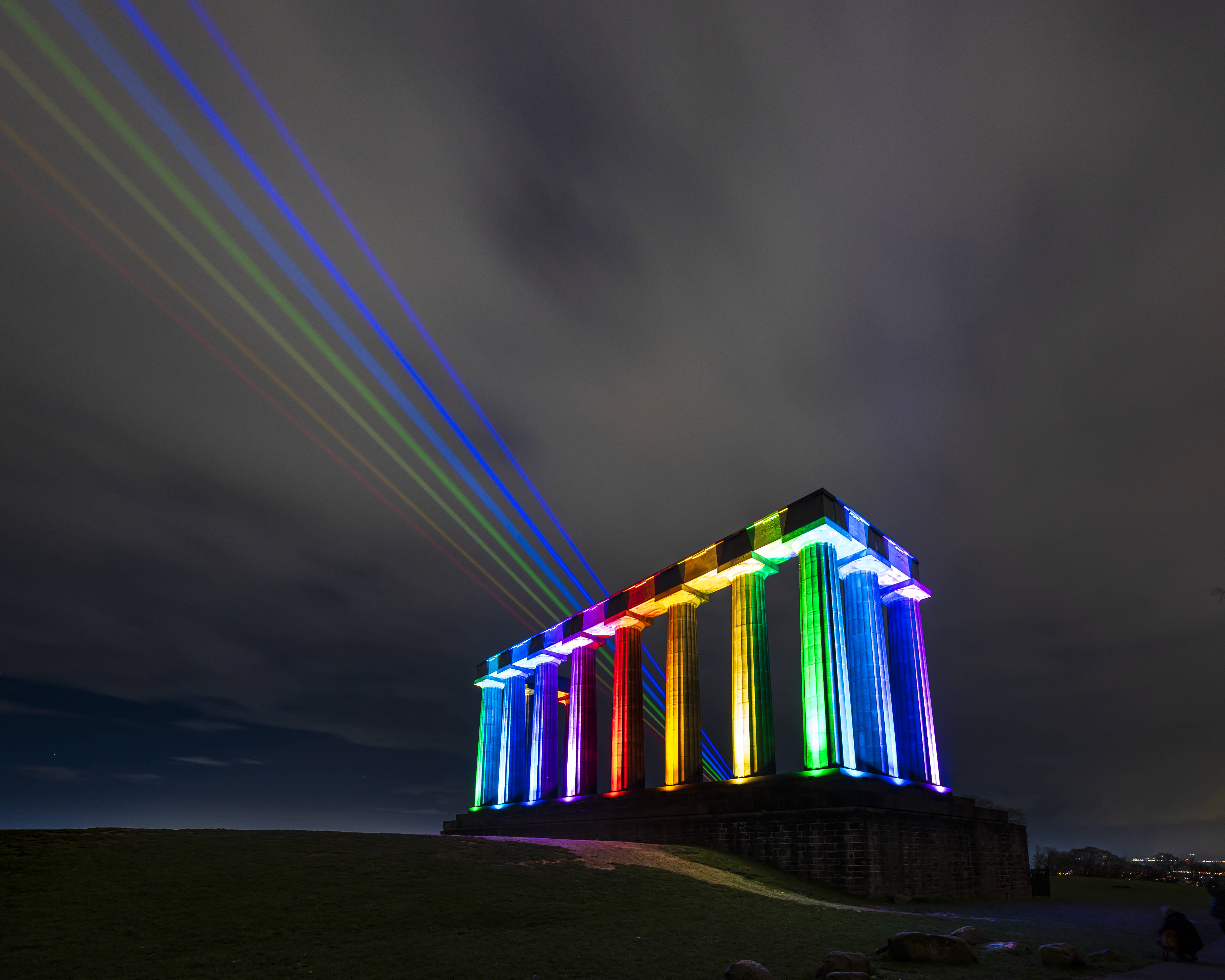 Global Rainbow Nat Mon Looking N