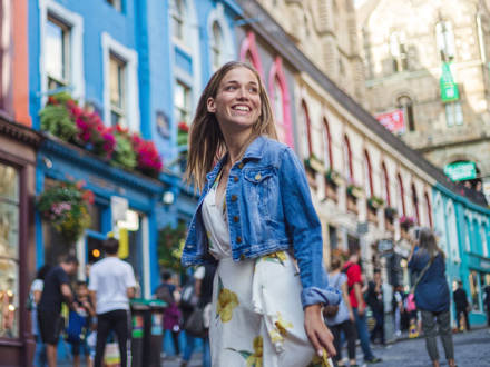 Edinburgh Is Open Lead